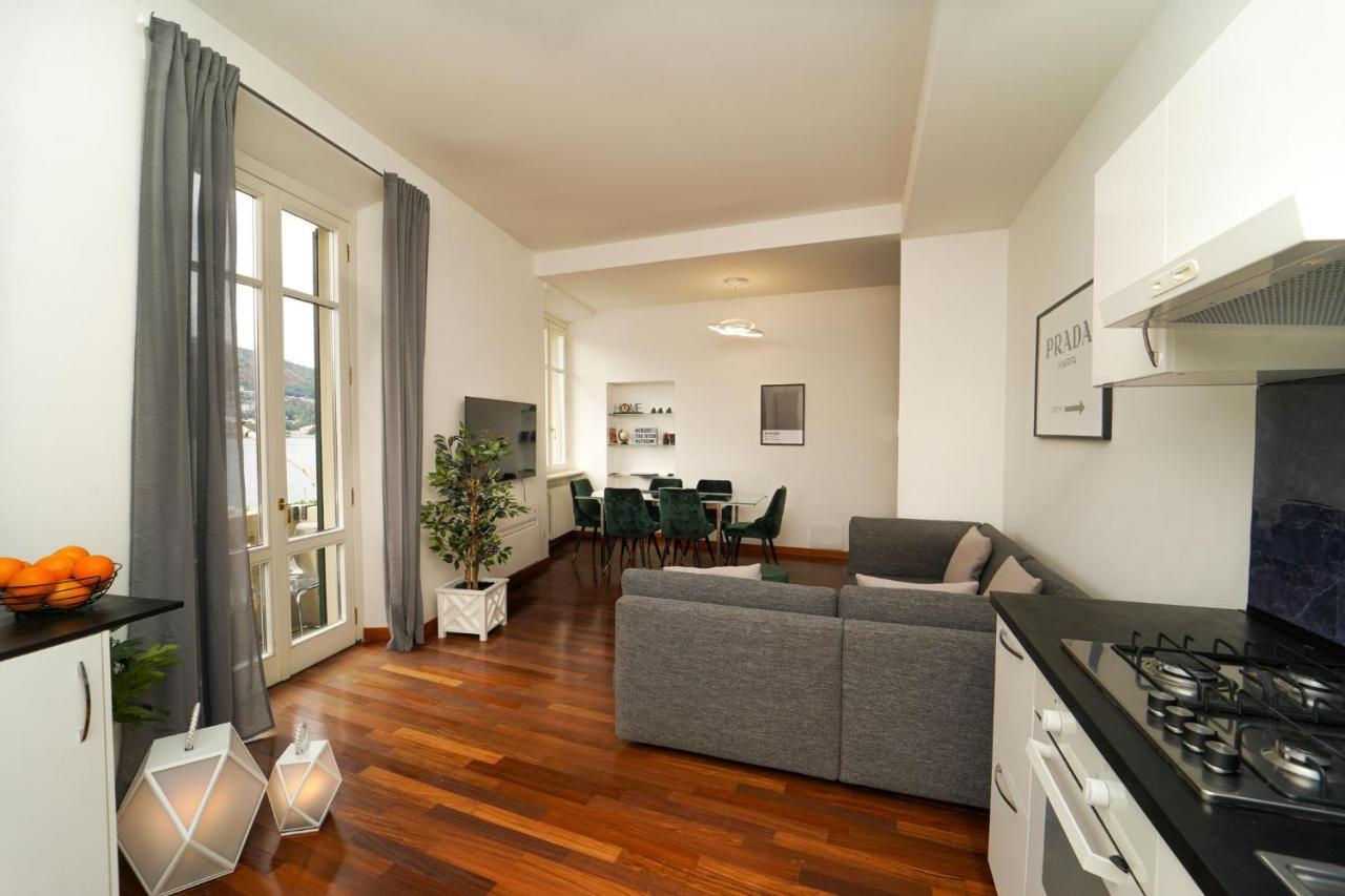 Appartamento Esclusivo Fronte Lago, In Centro A Como Con Garage Exteriör bild
