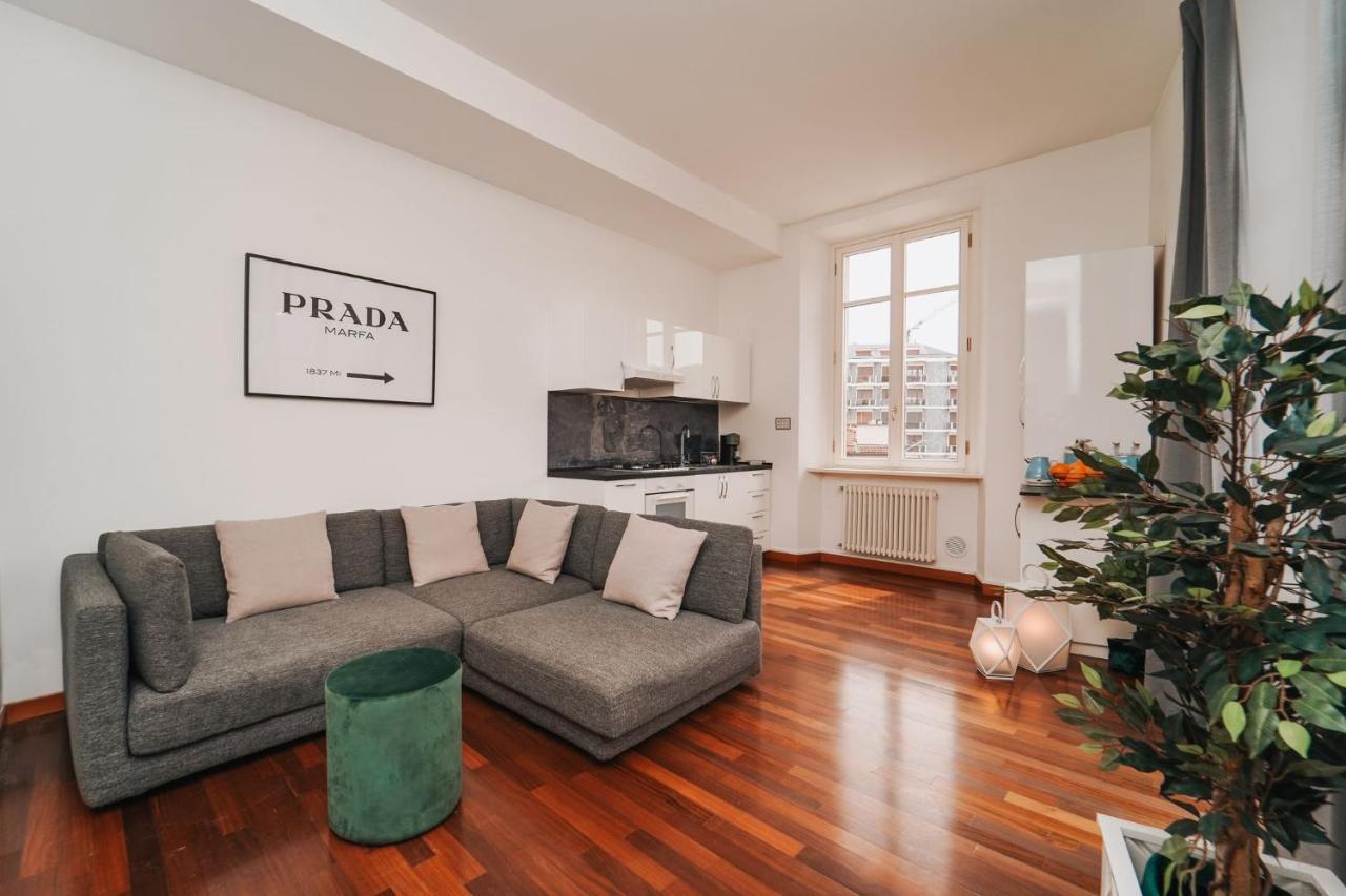 Appartamento Esclusivo Fronte Lago, In Centro A Como Con Garage Exteriör bild
