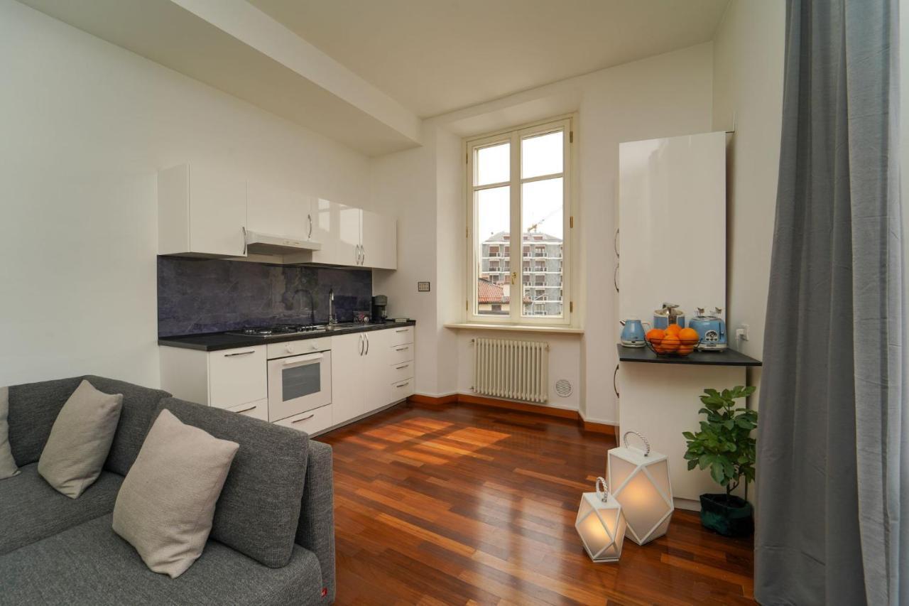 Appartamento Esclusivo Fronte Lago, In Centro A Como Con Garage Exteriör bild